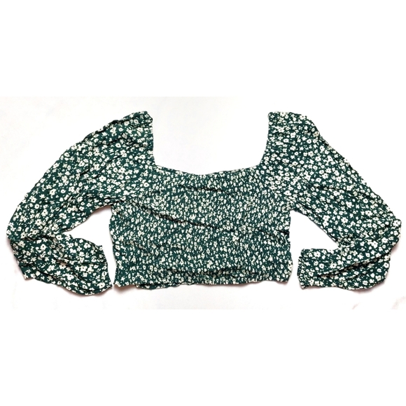 NWT Elodie Blouse Size L Green Floral Cropped - Picture 2 of 11